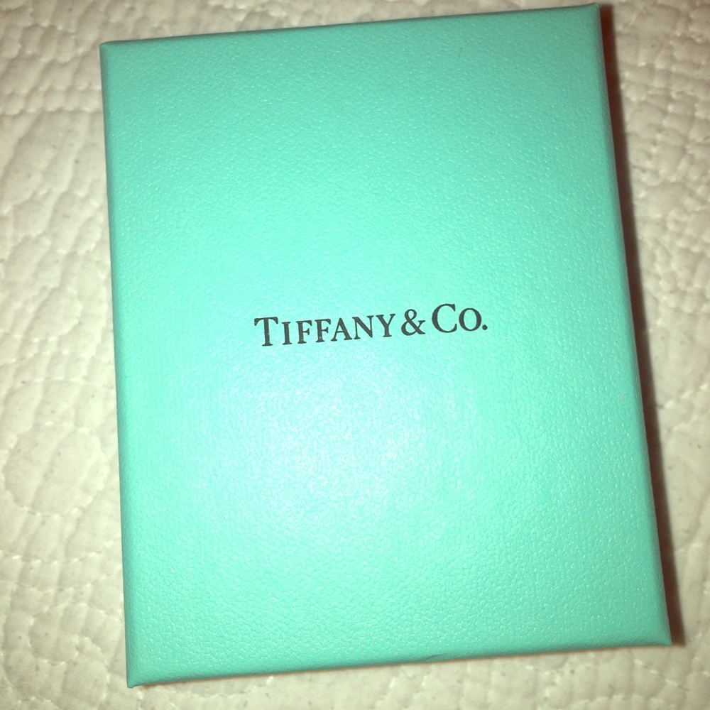 Empty Medium Sized Tiffany Box